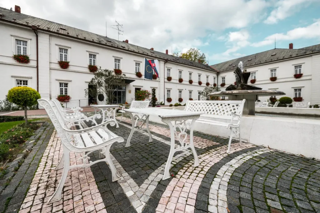 Kúpeľný ústav GRANIT Piešťany, areál