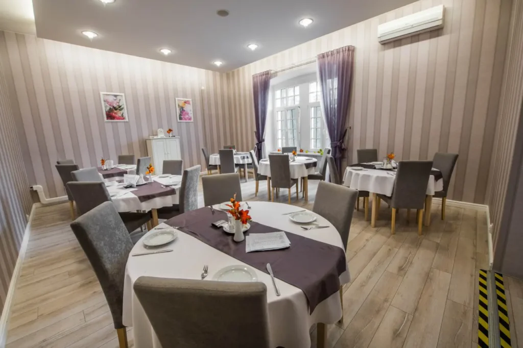 Kúpeľný ústav GRANIT Piešťany, stravovanie, jedáleň, reštaurácia