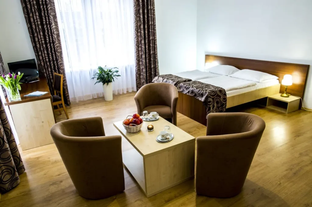 Kúpeľný ústav GRANIT Piešťany, ubytovanie, interiér izieb