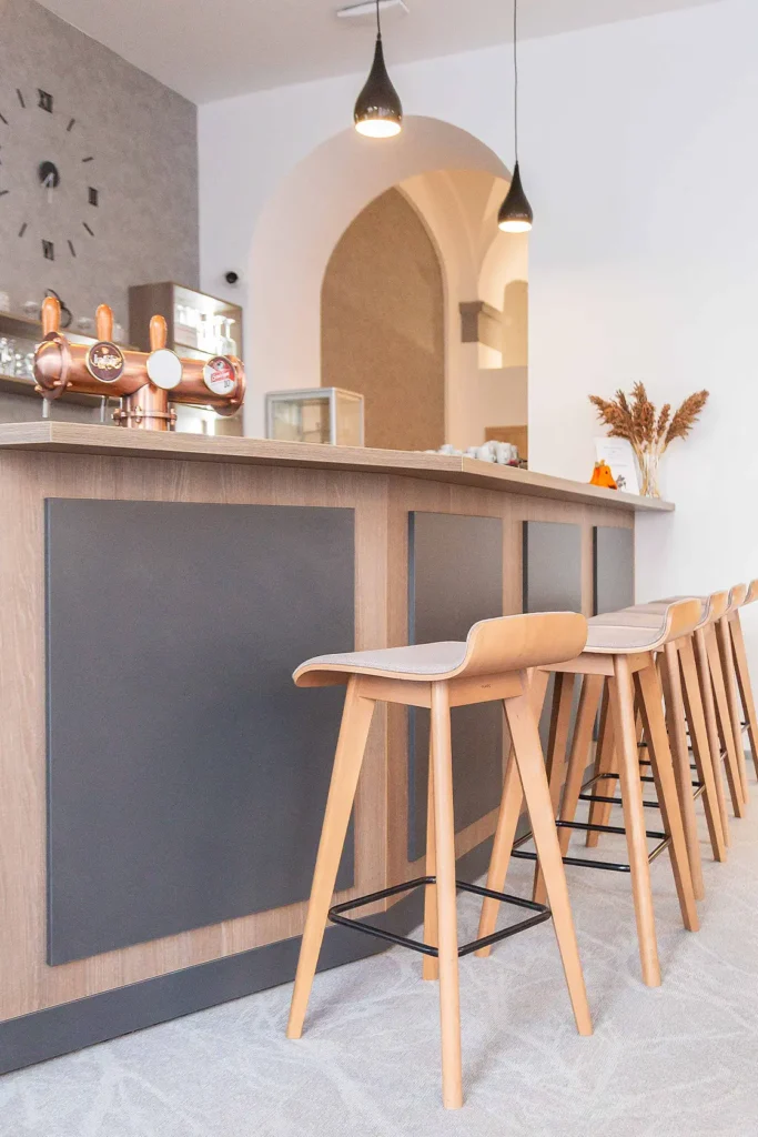 Kúpeľný ústav GRANIT Piešťany, stravovanie, jedáleň, reštaurácia, bar